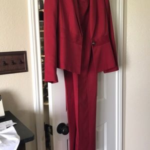 Pant suit 2 pieces Dark Red almost burgundy